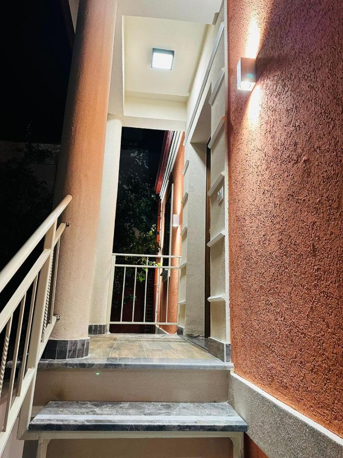 Vila Alba 1 Korce Esterno foto